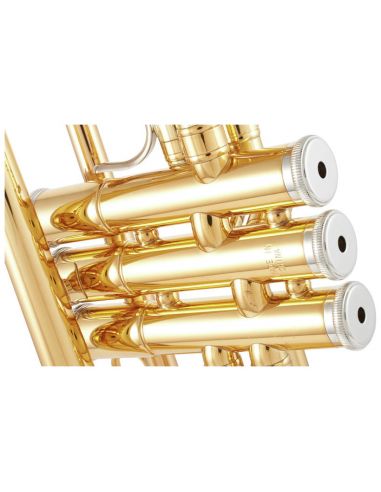 Фото Yamaha YTR-2330 труба Bb стандартная модель, средняя, yellow brass, лак - золото