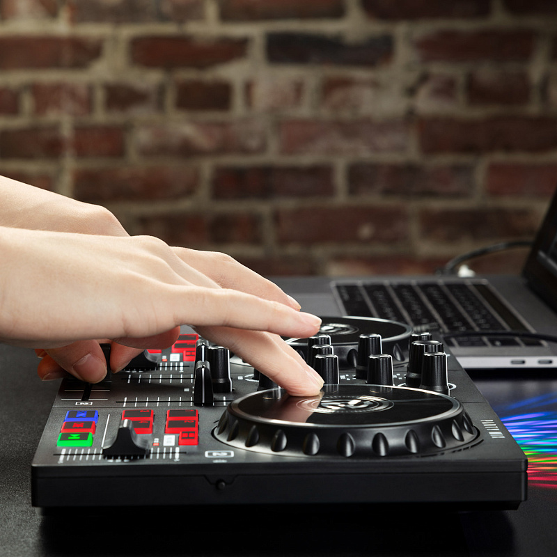 Фото DJ-контроллер NUMARK PARTYMIX II в комплекте ПО Serato